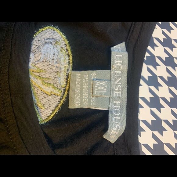 Missouri tigers tee. XXL, hem longer on sides - Picture 2 of 8